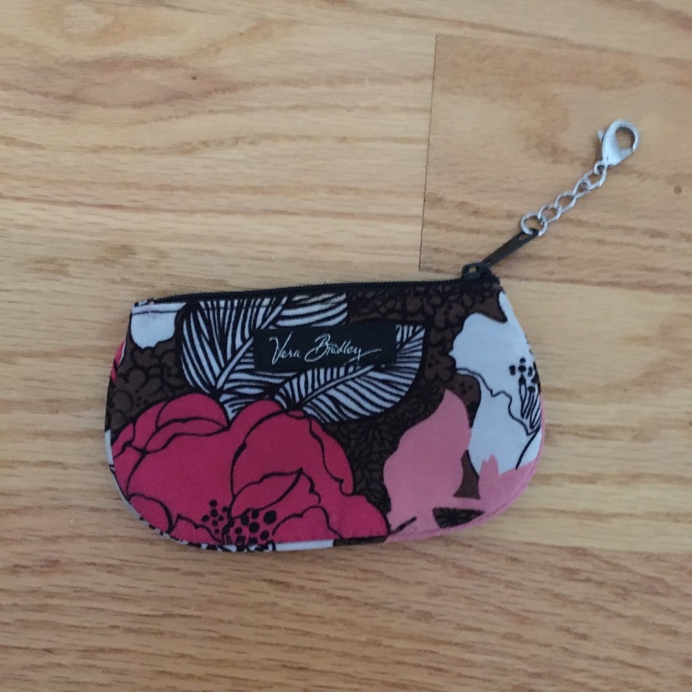 Vera Bradley Mocha Rogue Coin Purse Used Condition. Dimensions- 4.5”by 3”